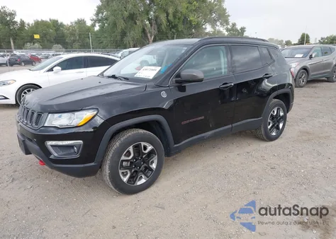 2018 Jeep Compass Trailhawk 4X4 из США, поврежденный, VIN 3C4NJDDB5JT403885